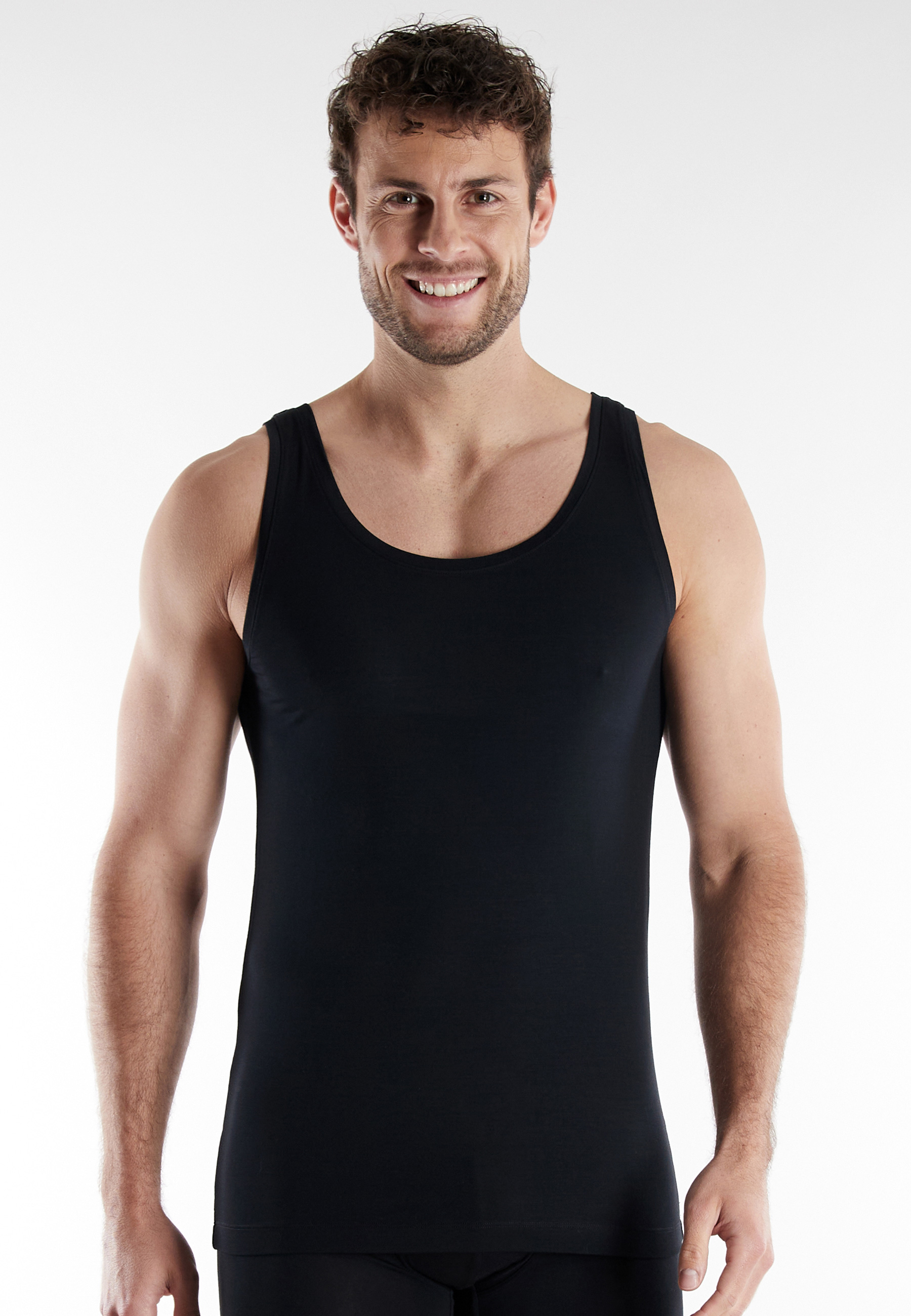 BUGATTI Herren Unterhemd schwarz uni