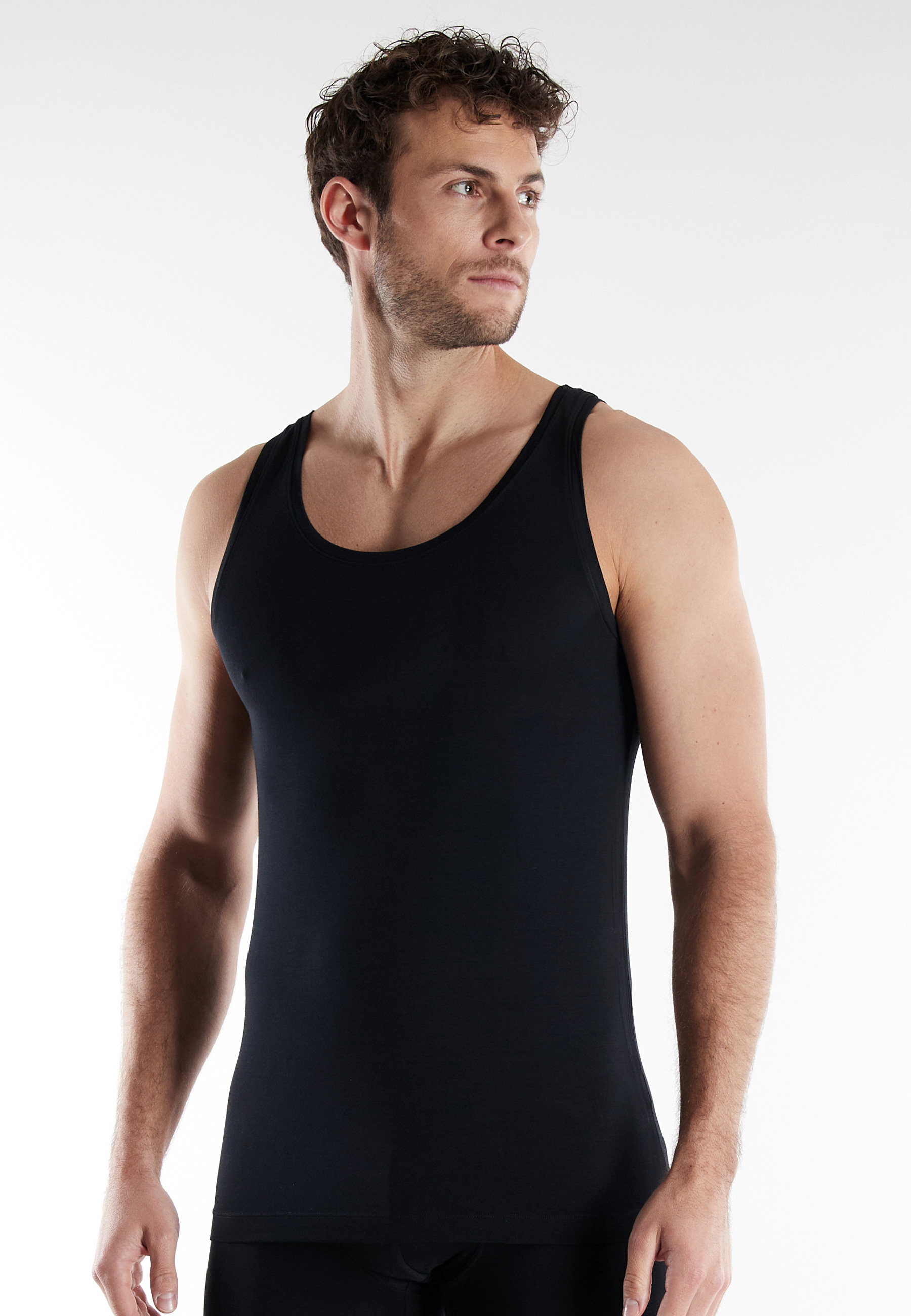 BUGATTI Herren Unterhemd schwarz uni