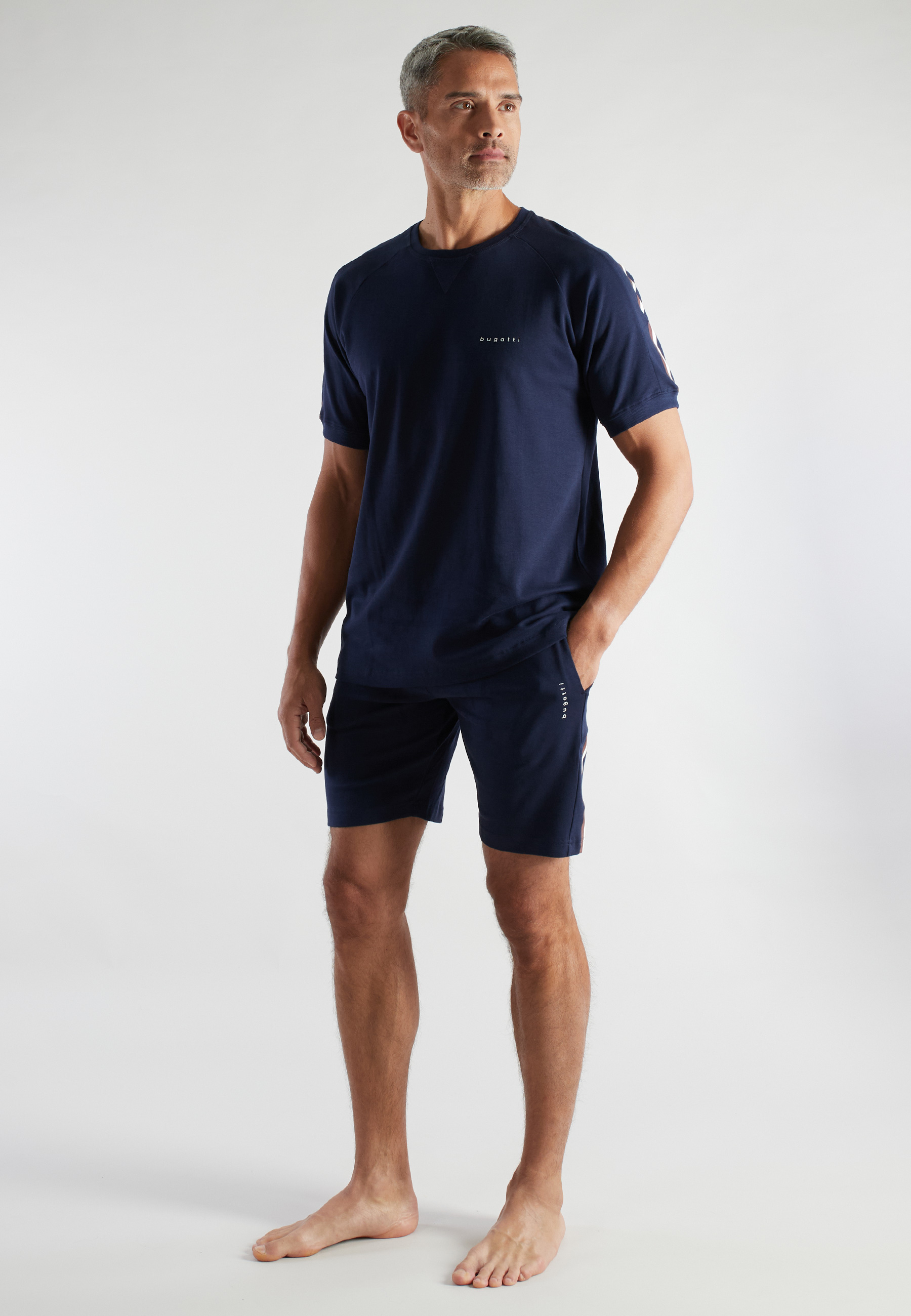 BUGATTI Herren Shorty blau uni