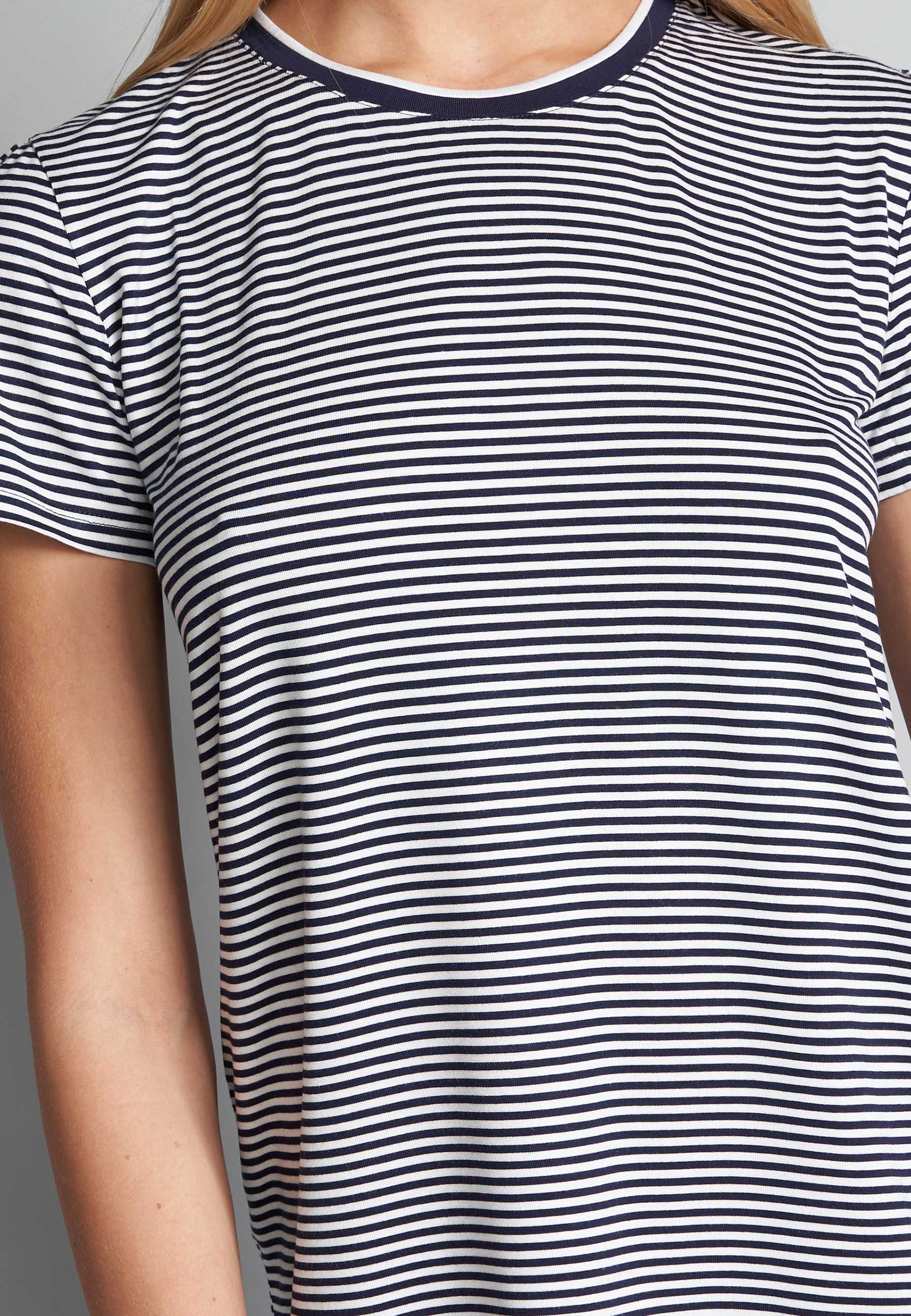 Damen Oberteil blau quergestreift