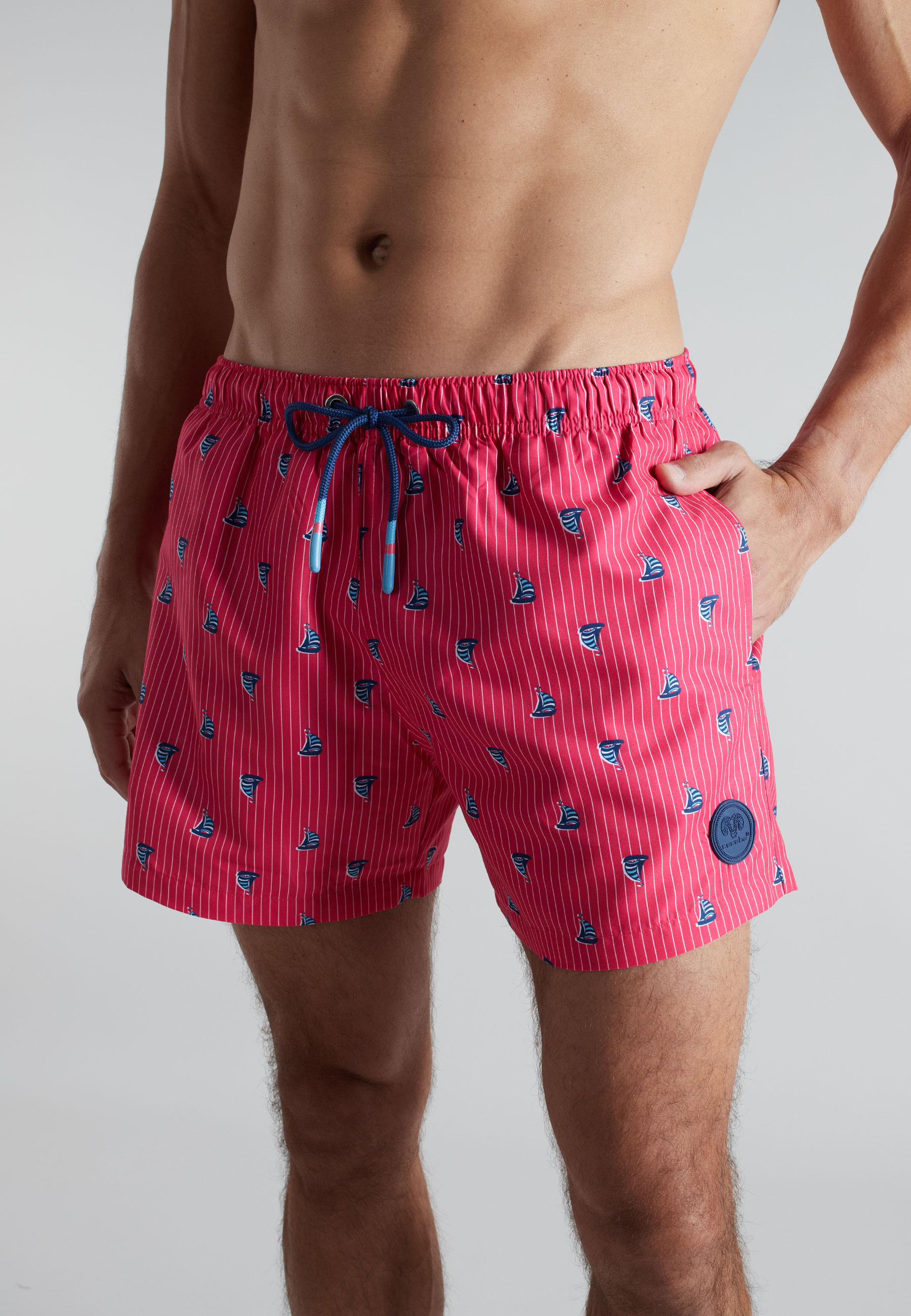 CECEBA Herren Badeshorts rot bedruckt